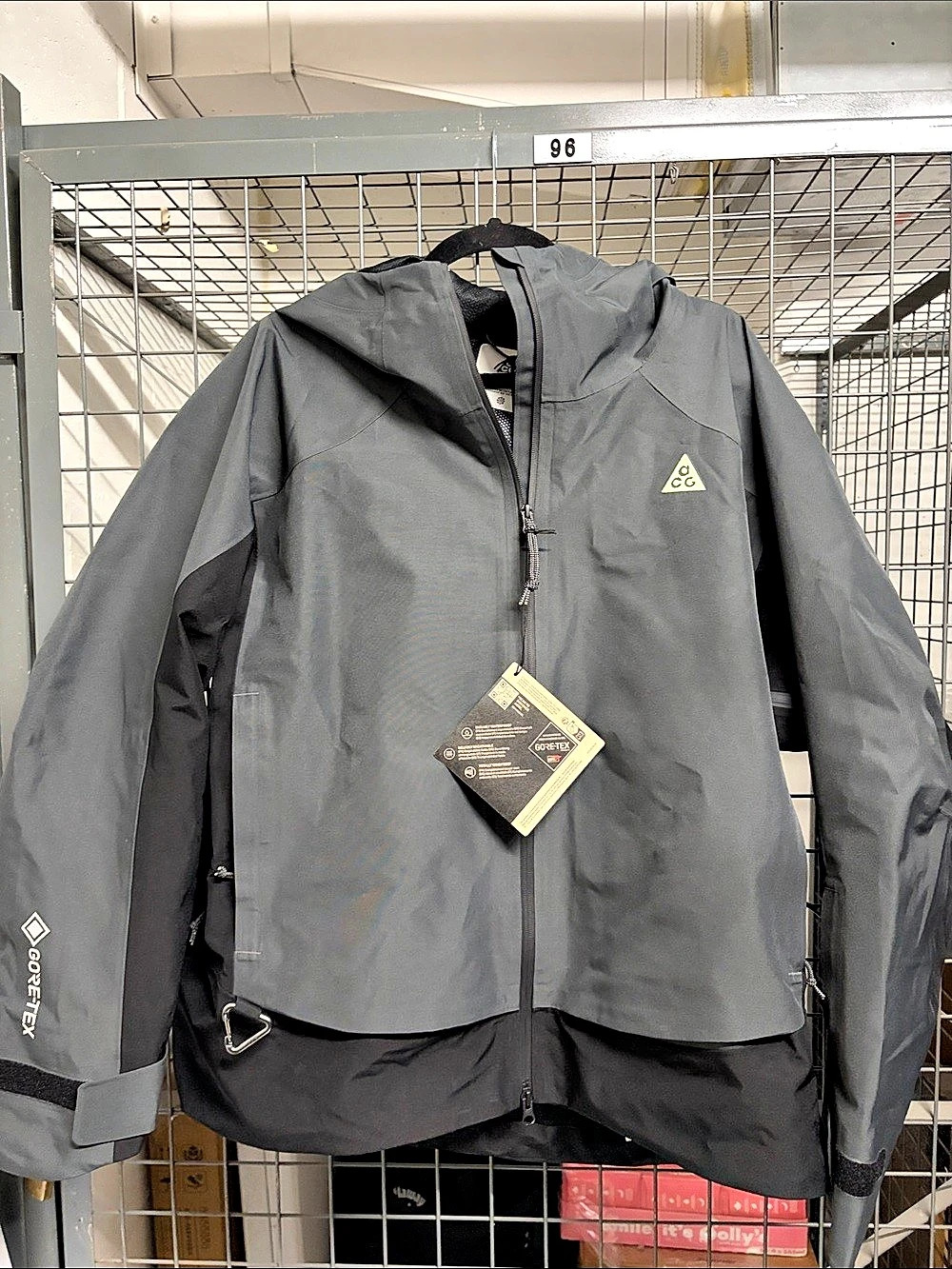 Nike ACG Storm-FIT ADV Gore-Tex Jacket Gray Black Size Medium NWT